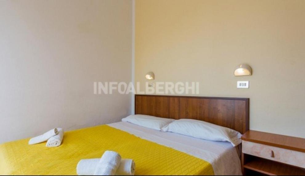 Hotel Ariosto Римини Экстерьер фото